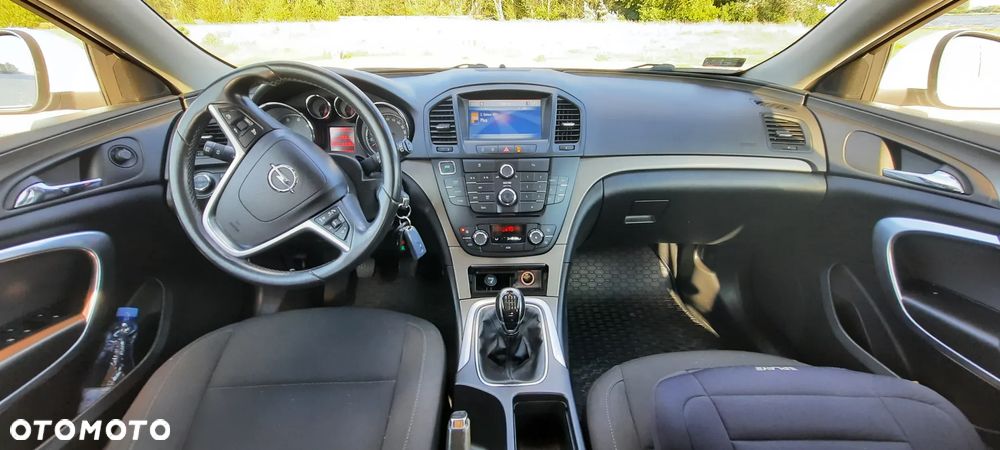 Opel Insignia 2.0 CDTI - 10