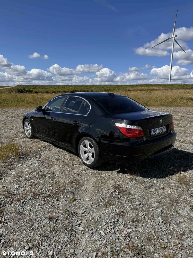 BMW Seria 5 525d - 4
