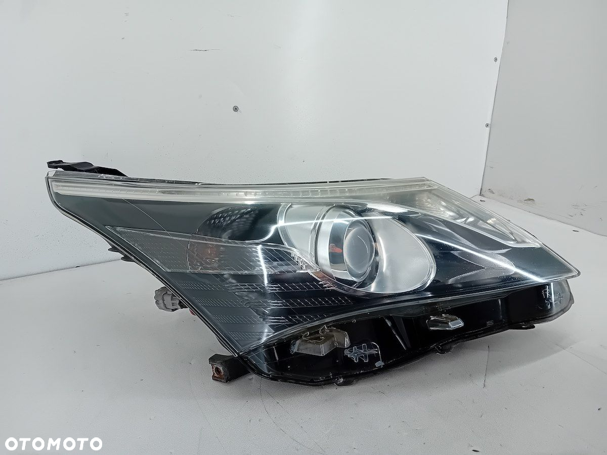 LAMPA PRZÓD PRAWA TOYOTA AVENSIS III T27 10000-17685 - 6