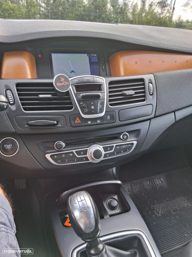 Renault Laguna Break 2.0 dCi Initiale - 11