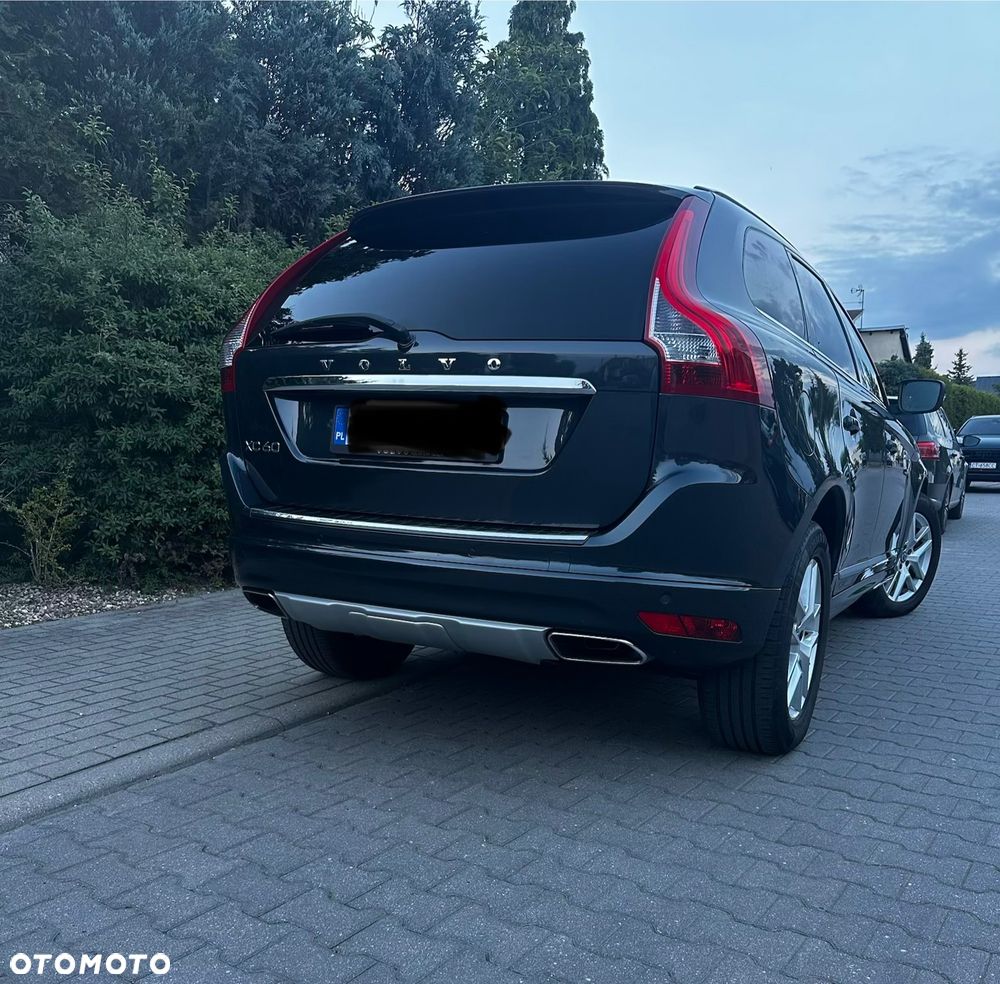 Volvo XC 60 D4 Momentum Pro - 17