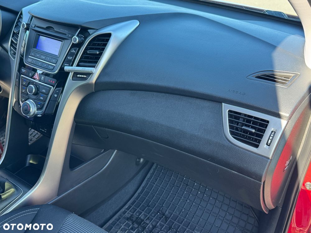Hyundai i30 1.4 Advantage - 12