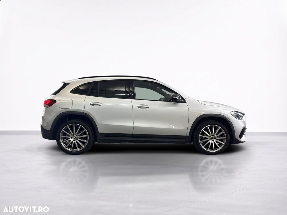 Mercedes-Benz GLA - 7