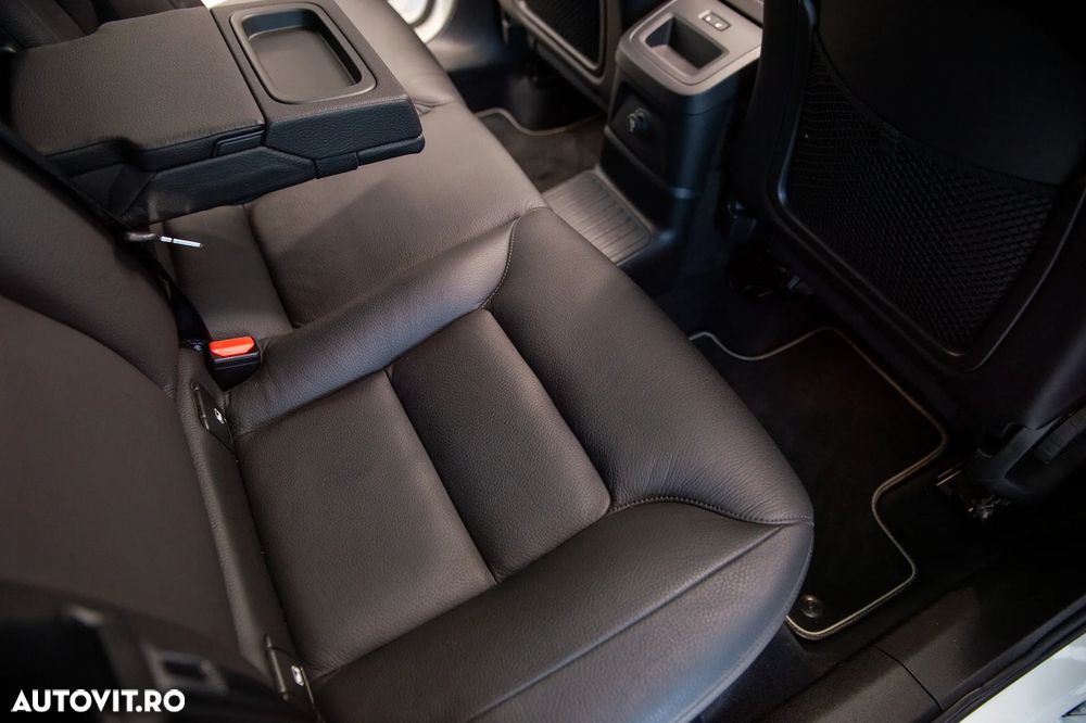 Volvo XC 60 Recharge T8 Twin Engine eAWD R-Design - 33