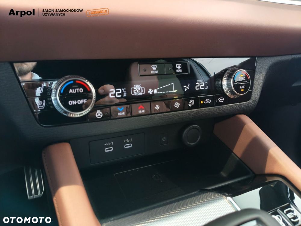 Mitsubishi Outlander Instyle Plus - 22