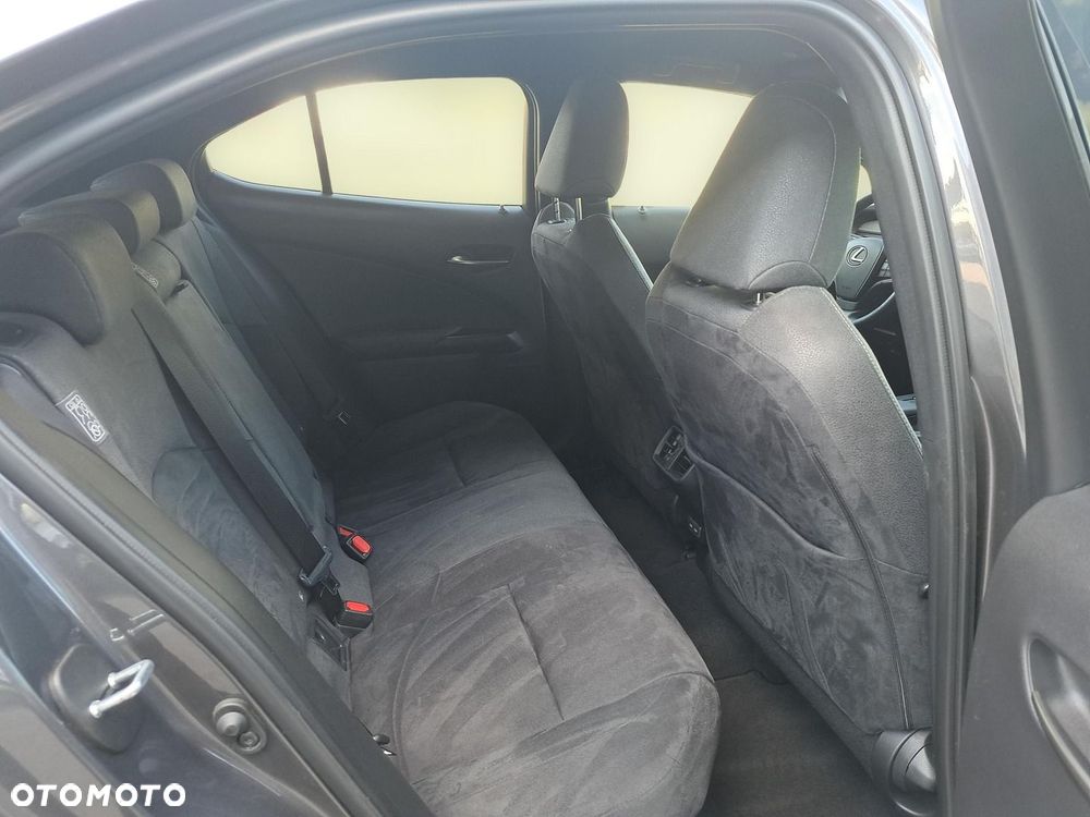 Lexus UX 250h GPF Business 2WD - 21