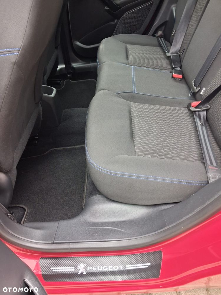 Peugeot 208 PureTech 82 Start & Stop Allure - 17