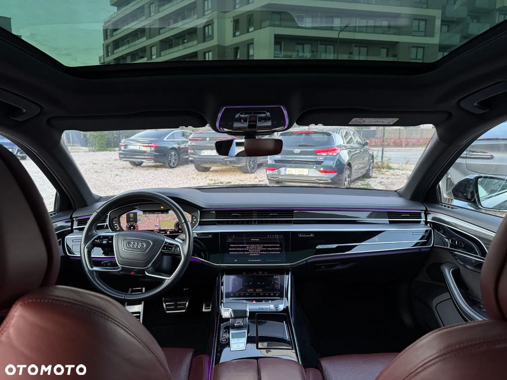 Audi S8 - 22