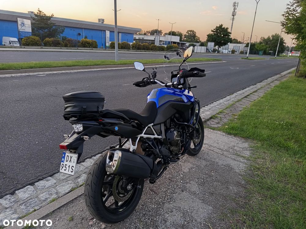 Suzuki V-STROM - 7
