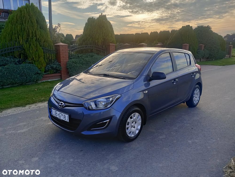 Hyundai i20 - 18