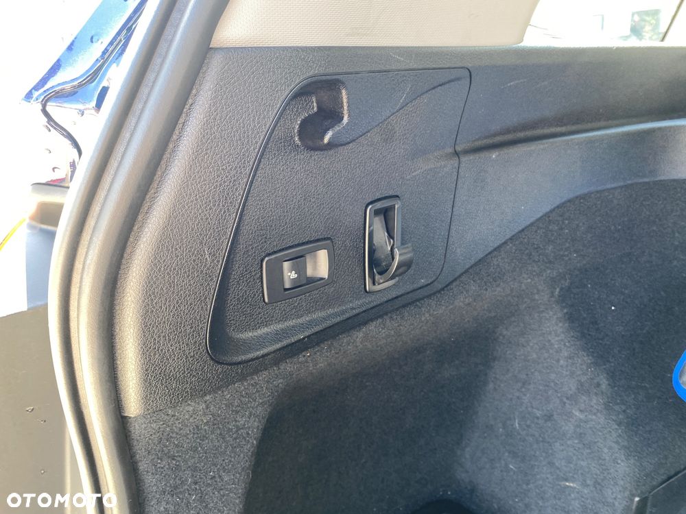 BMW Seria 2 218i - 15