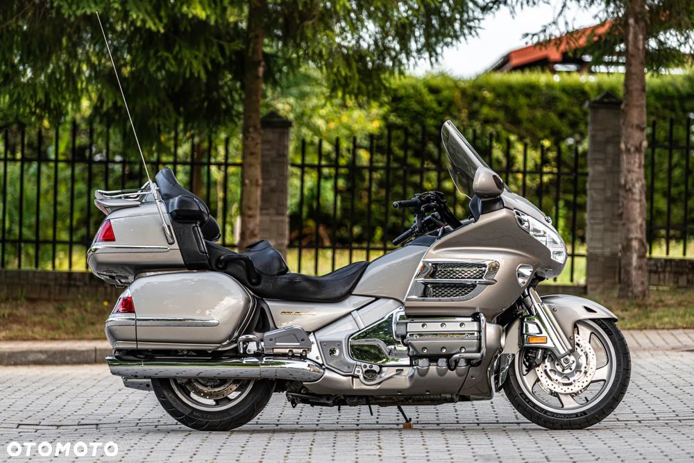 Honda GL - 13