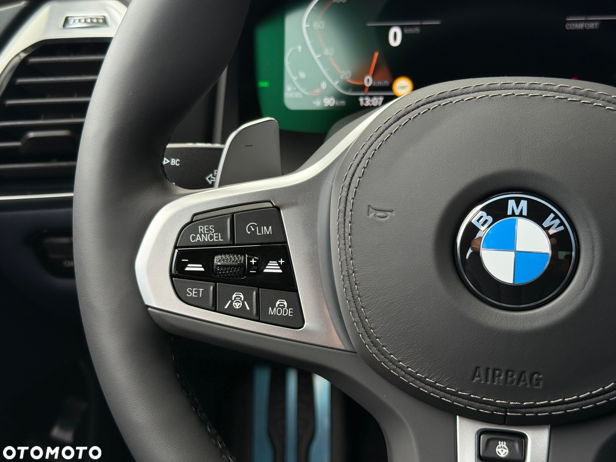 BMW Seria 8 - 25