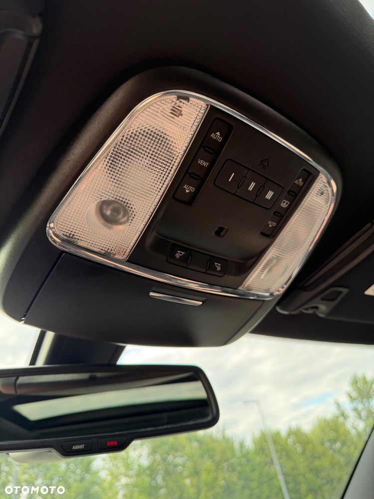 Chrysler 300s - 33