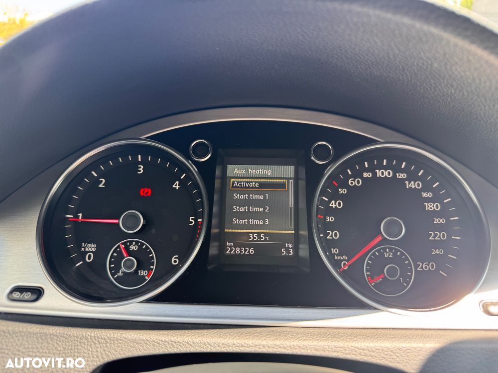 Volkswagen Passat 2.0 TDI BlueMotion Technology Highline - 19