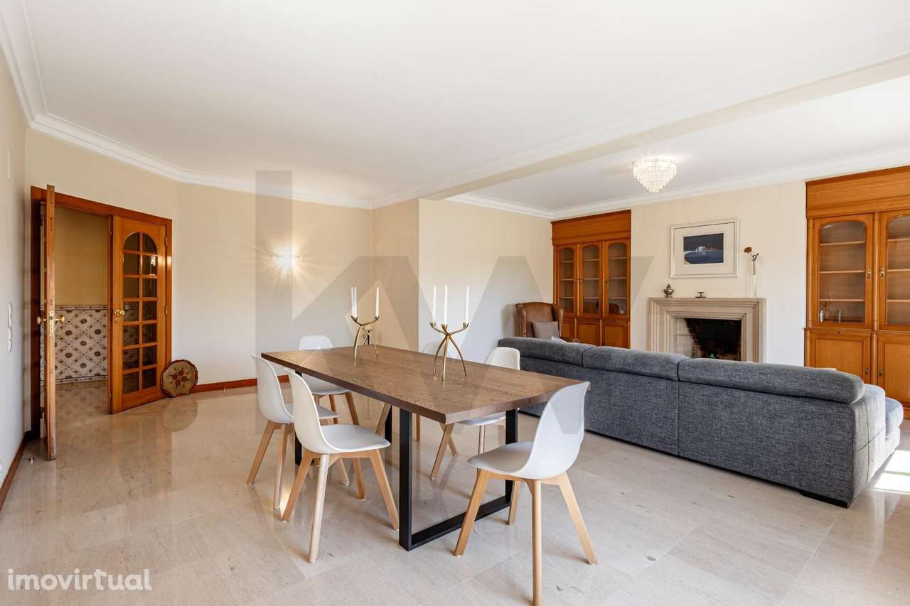 Apartamento T3 de Excelência para arrendar semi-mobilado com Garagem – - Grande imagem: 3/30