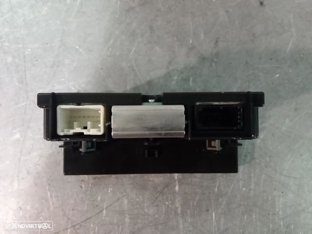 ECRÃ / DISPLAY / VISOR VOLVO C30 / V50 / S40 II 30797719 69199-100 - 3