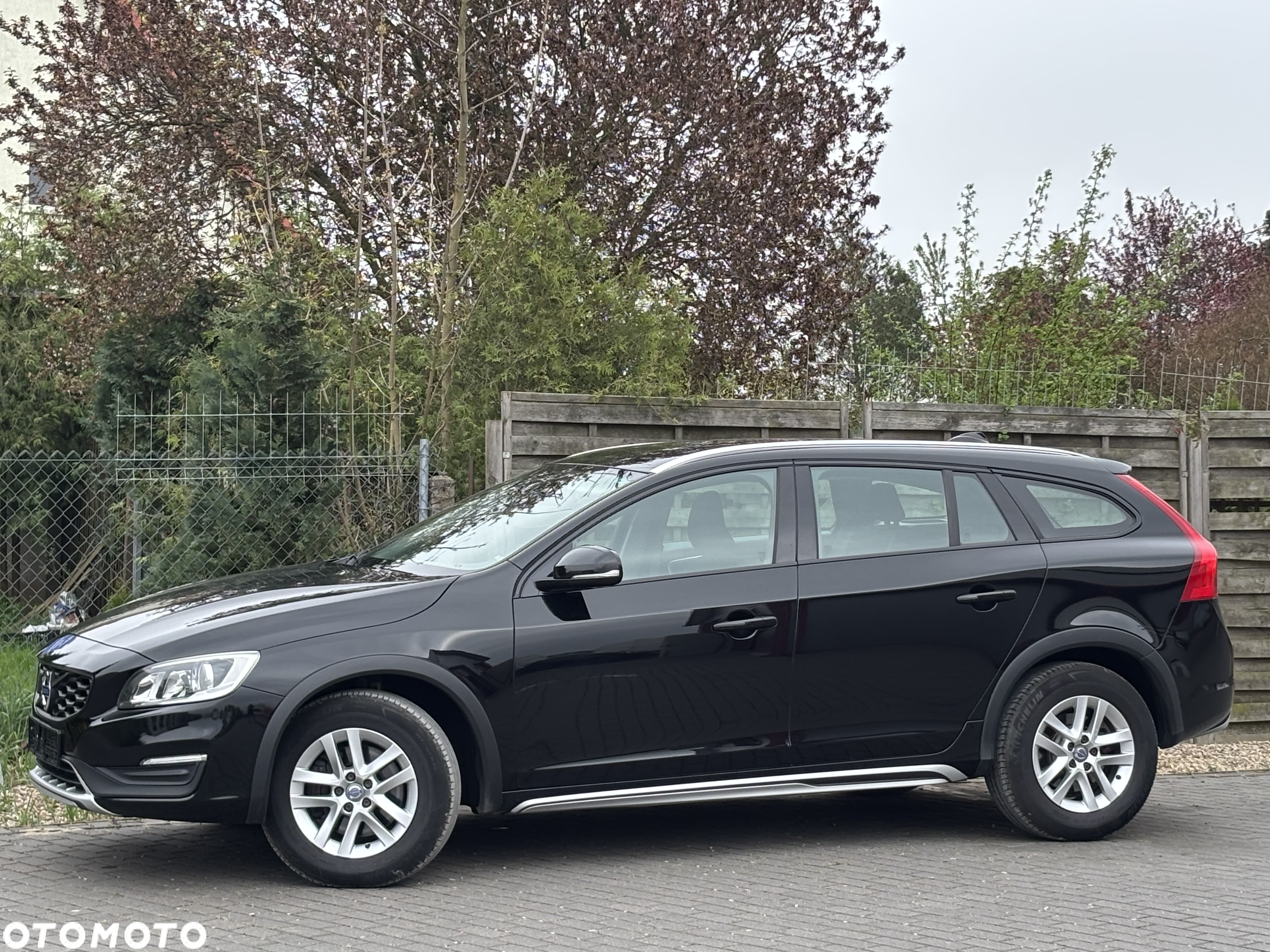 Volvo V60 Cross Country D3 Momentum - 5