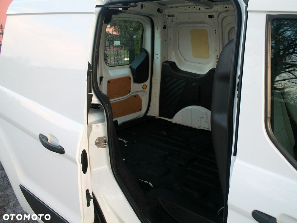 Ford Transit Connect - 22
