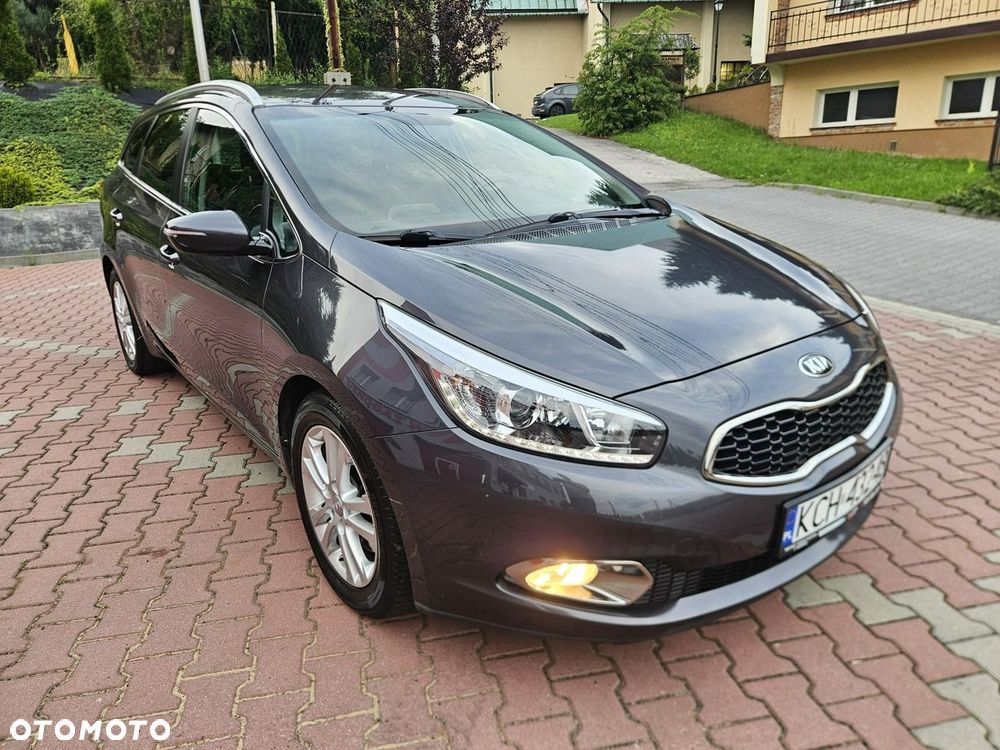 Kia Ceed 1.6 CRDi SCR L Business Line Plus - 11
