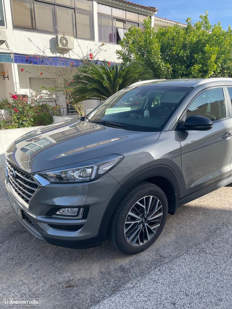 Hyundai Tucson - 2
