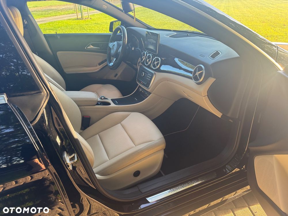 Mercedes-Benz CLA - 11