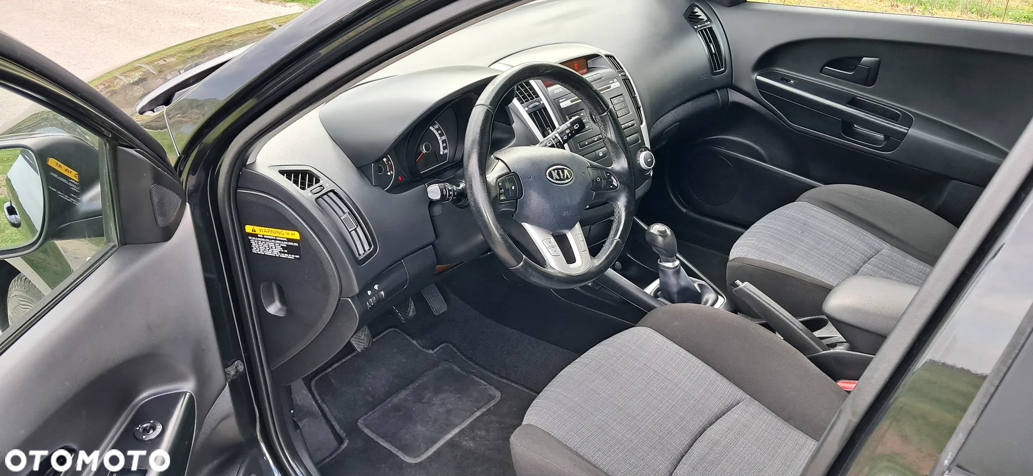 Kia Ceed 1.4 CVVT Attract - 11