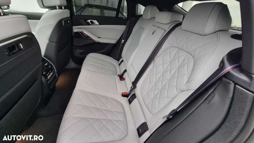 BMW X6 xDrive40i AT MHEV - 13