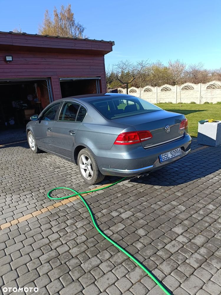 Volkswagen Passat 2.0 Blue TDI SCR Comfortline - 4