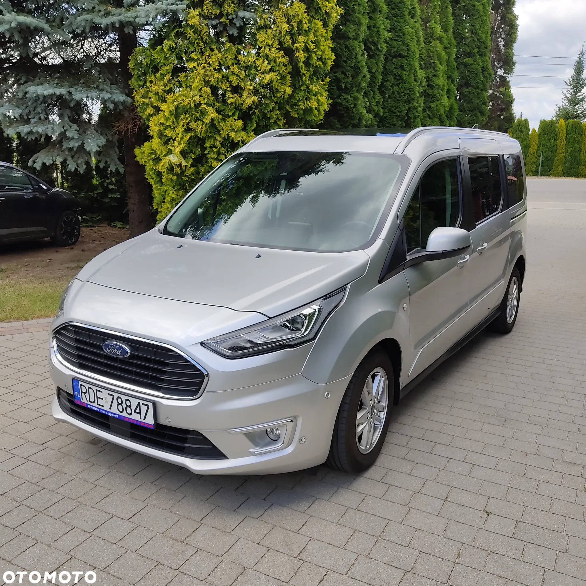 Ford Tourneo Connect Grand - 4