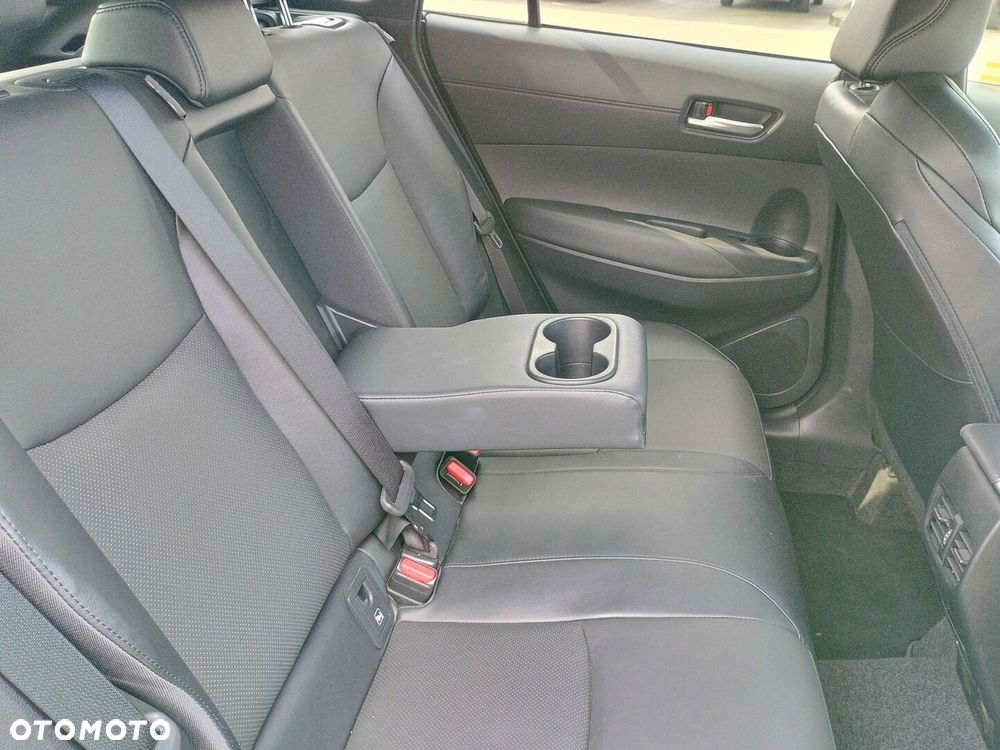 Toyota Corolla Cross - 16