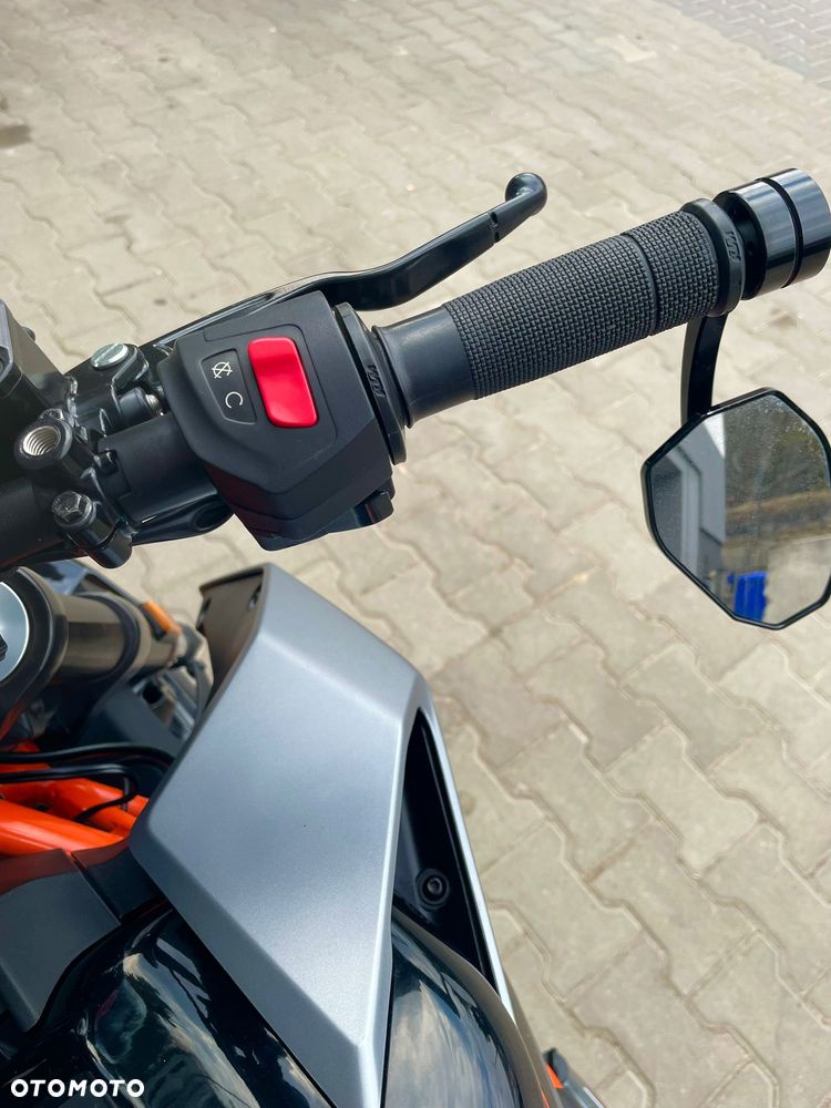 KTM Duke - 19