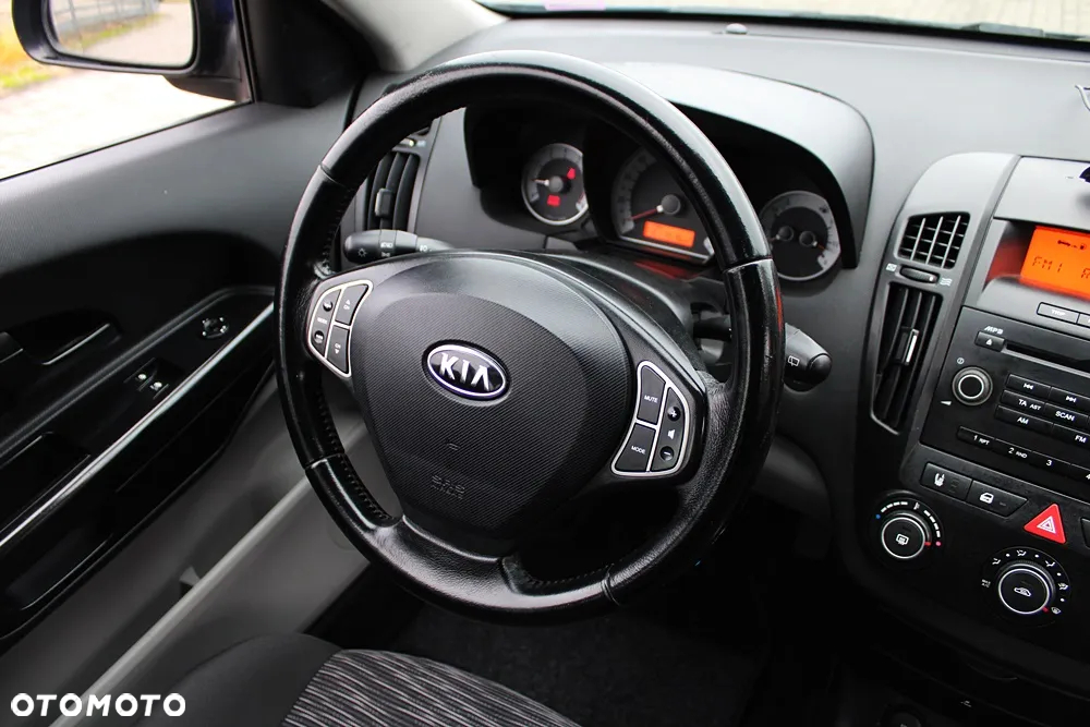 Kia Ceed - 20