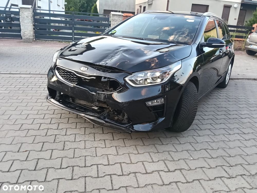 Kia Ceed - 21