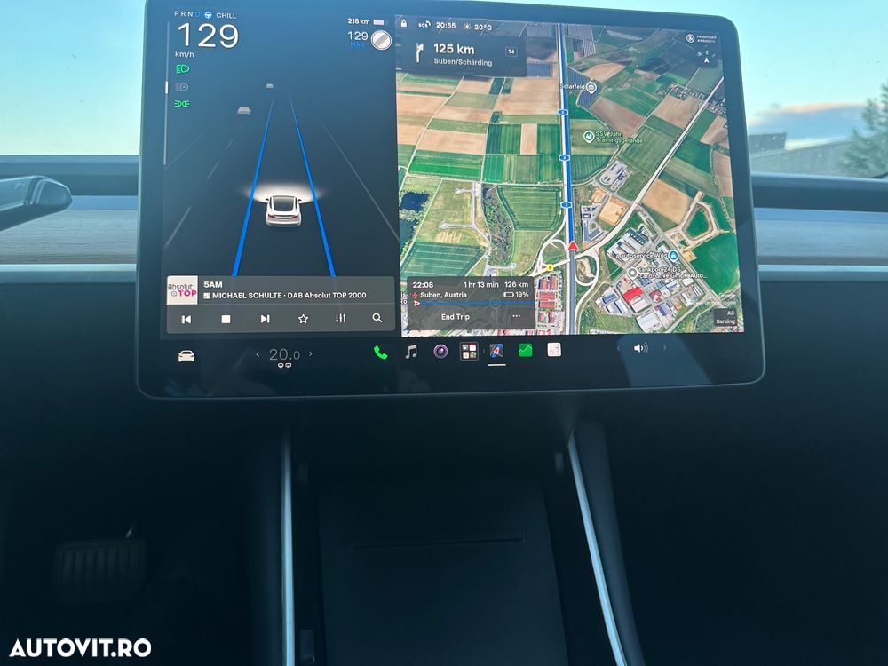 Tesla Model 3 - 24