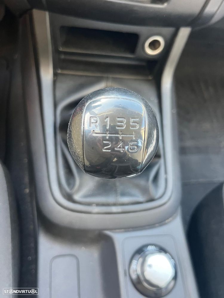 Isuzu D-Max 2.5 DTi CD 4WD LS - 19