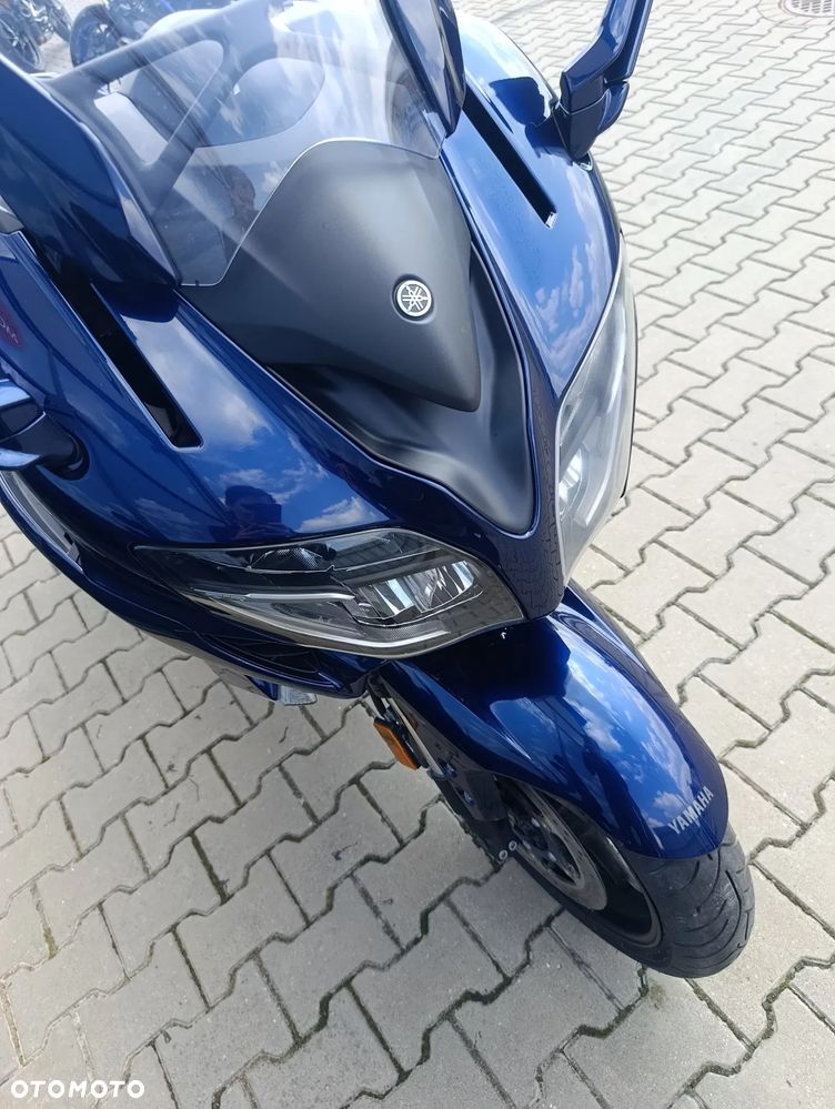 Yamaha FJR - 6