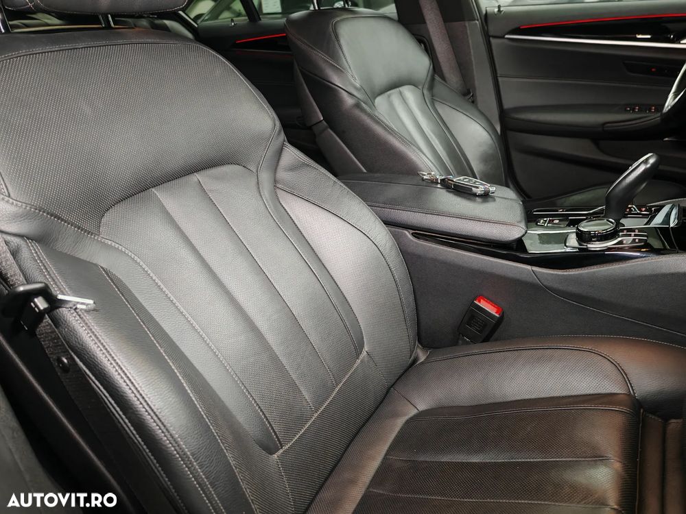 BMW Seria 5 530i AT MHEV - 17