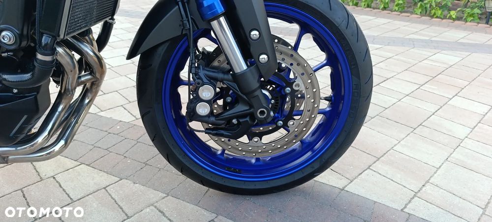 Yamaha MT - 28