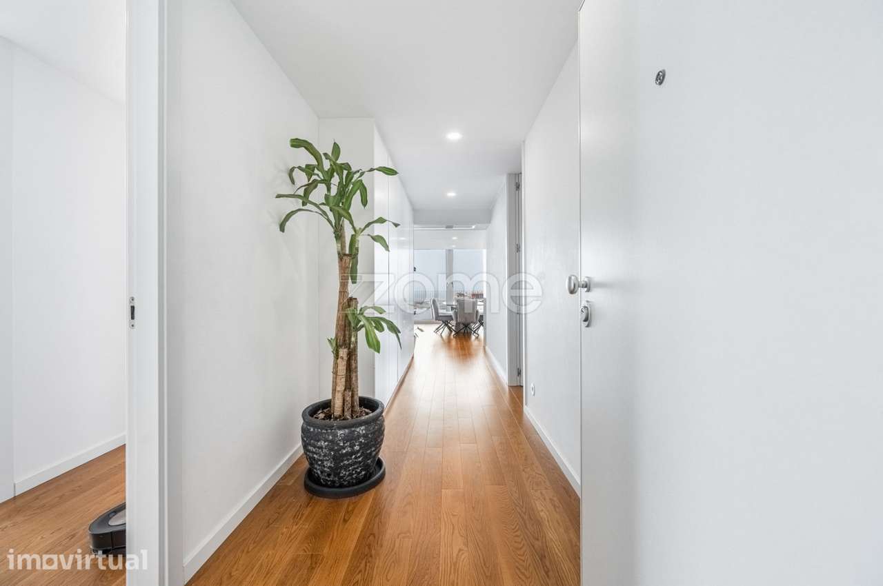 Penthouse T3 Exclusiva com Terraço Panorâmico e Vista Mar. - Grande imagem: 2/40