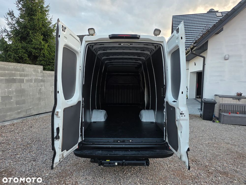 Iveco Daily - 24