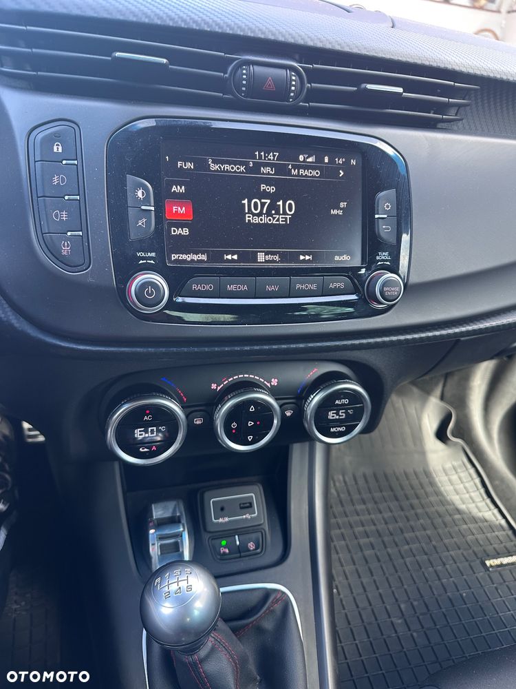 Alfa Romeo Giulietta 1.6 JTDM - 8