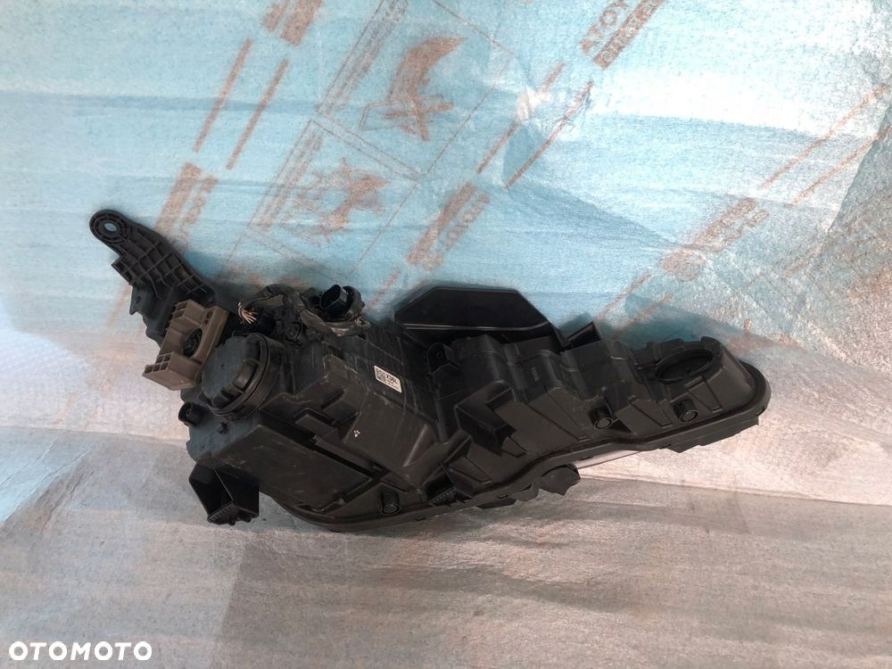 REFLEKTOR LEWY HYUNDAI ELANTRA - 2