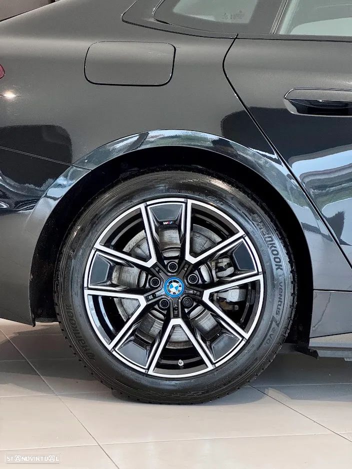 BMW i4 eDrive40 Pack Desportivo M - 3
