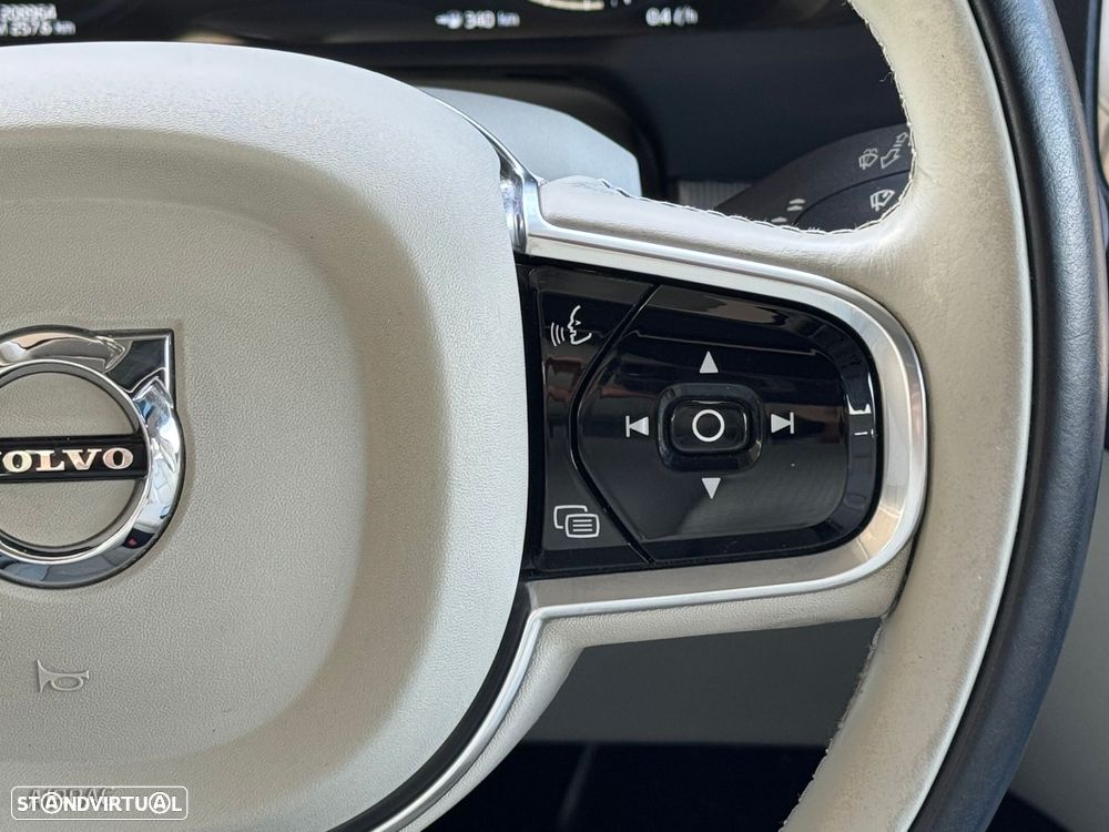 Volvo XC 90 - 11