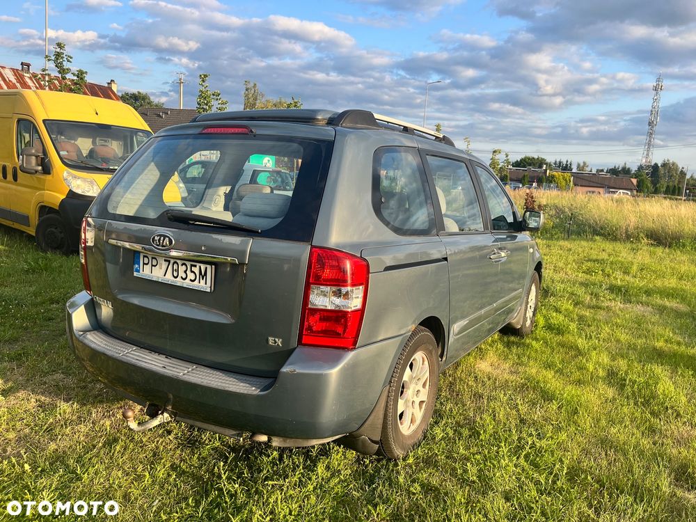 Kia Carnival 2.9 CRDi EX - 5
