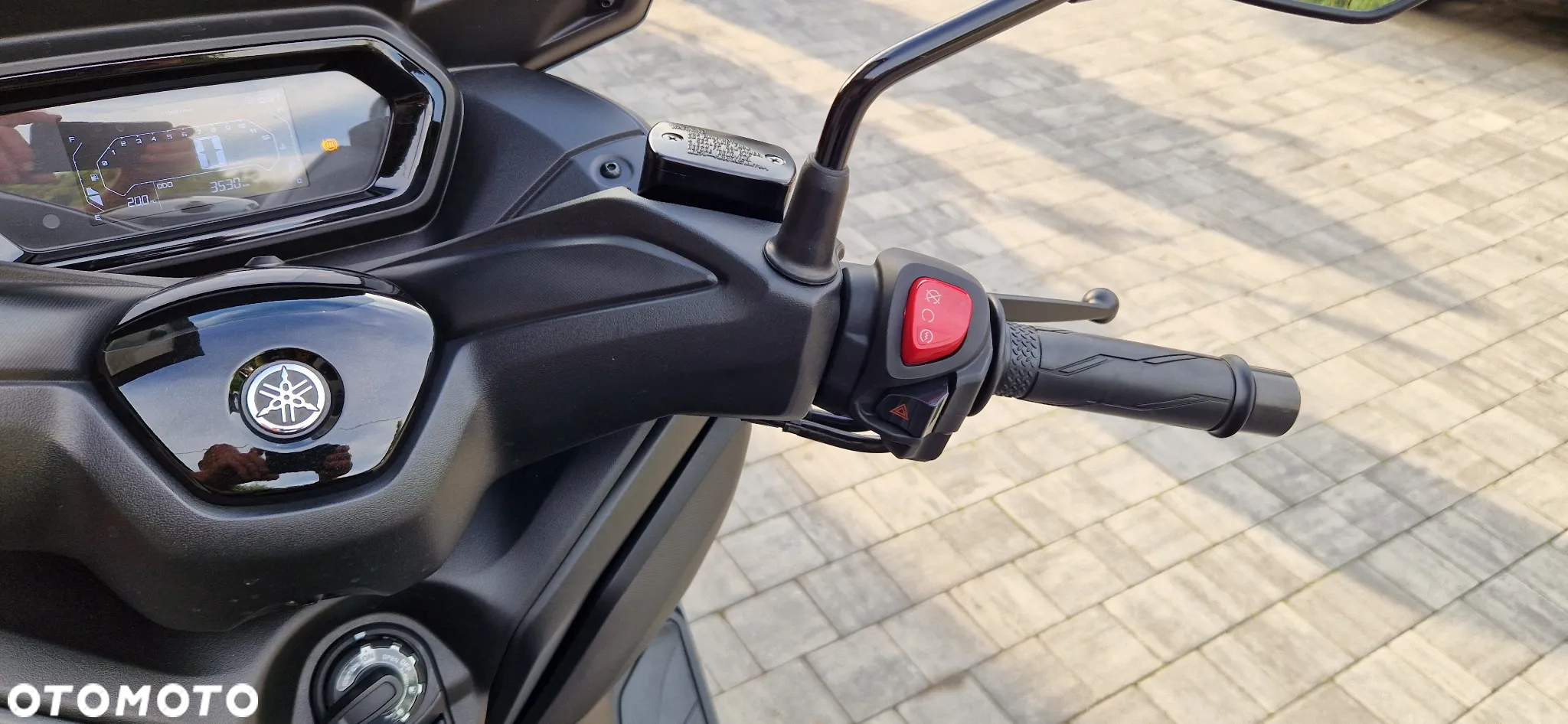 Yamaha X-max - 7