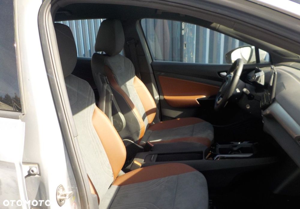 Volkswagen ID.4 - 16