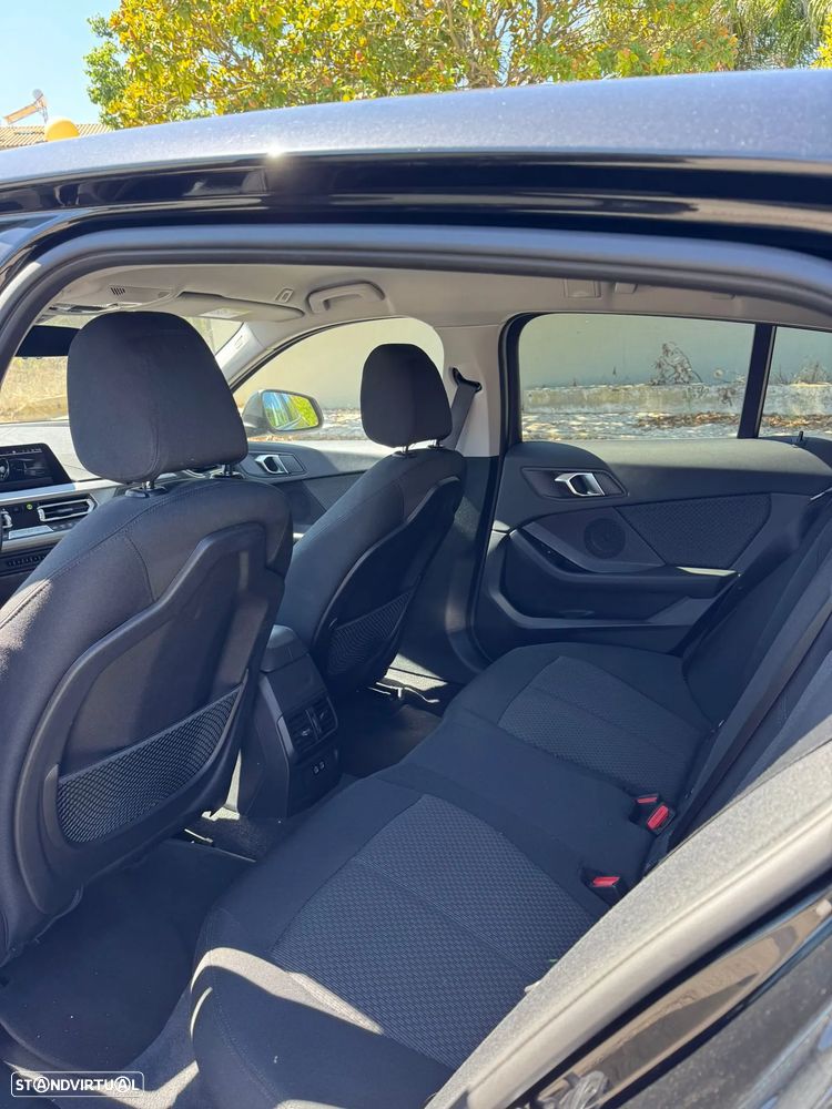 BMW 116 i Advantage — fotografia 13