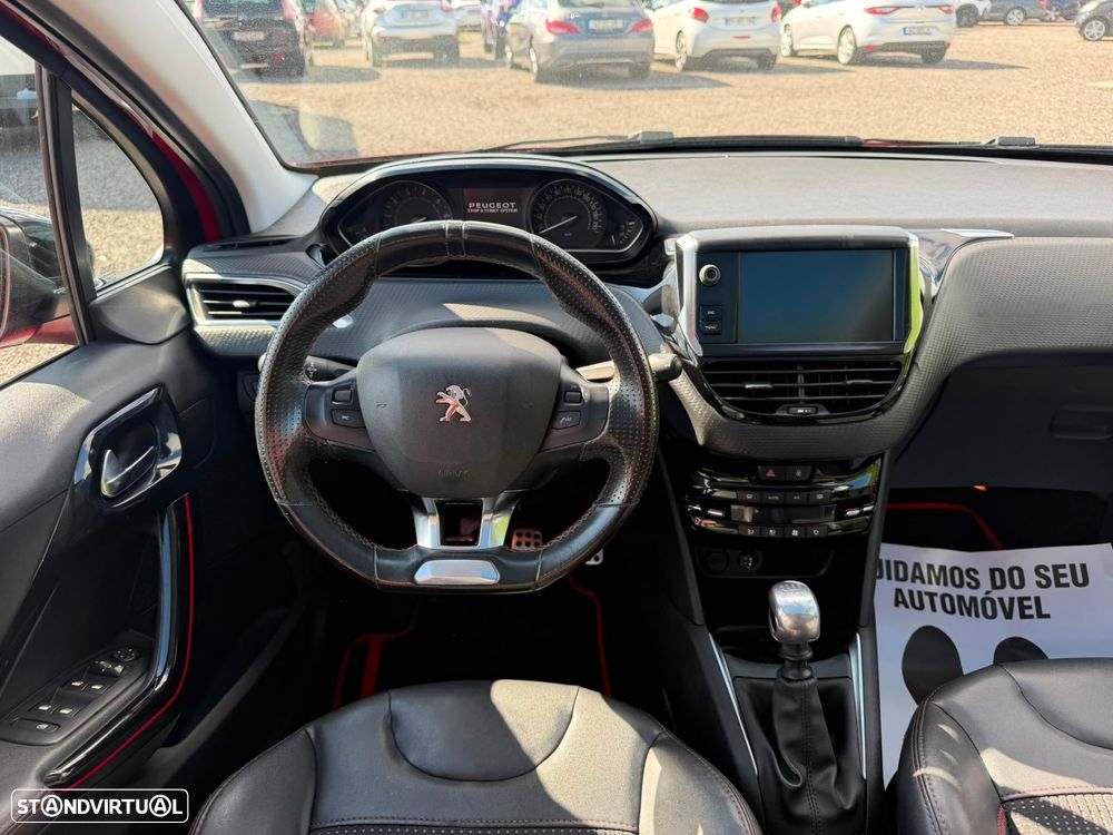 Peugeot 208 1.2 PureTech GT Line - 10
